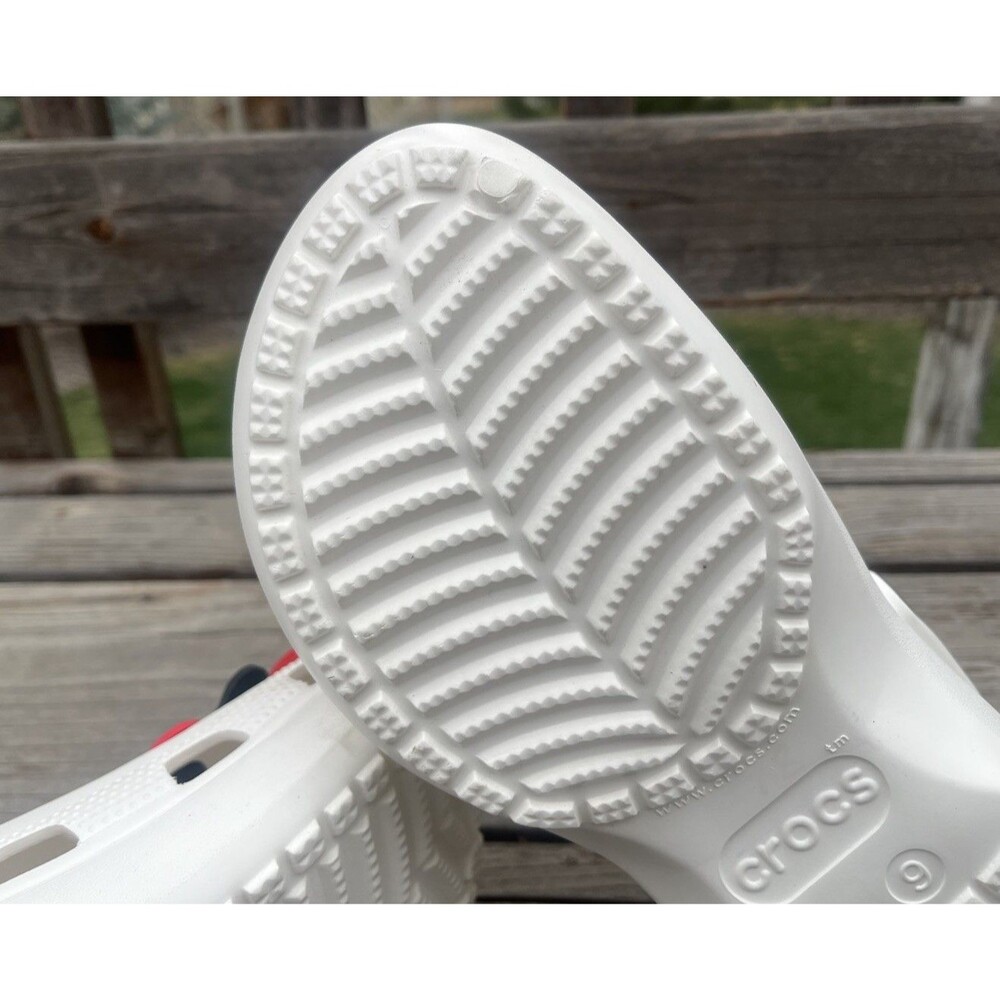 Crocs Classic Platform Clogs Women’s 9 White Heart Love Valentine Charms 206750 - Picture 12 of 13